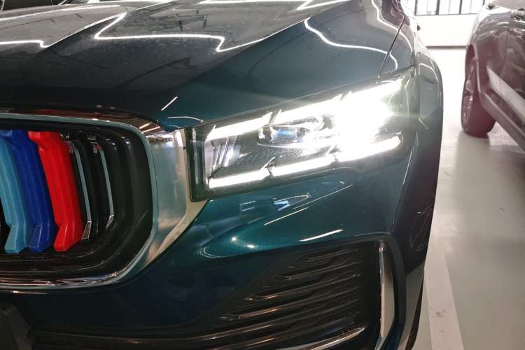 Used Geely Auto Monjaro L 2021 2.0TD High-Power Automatic All-Wheel-Drive Flagship Version Left Front Headlight