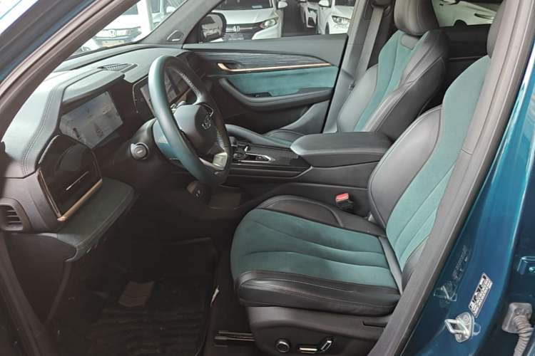 Used Geely Auto Monjaro L 2021 2.0TD DCT EVO Two-Wheel Drive Smart Luxury Version Left Front Seat