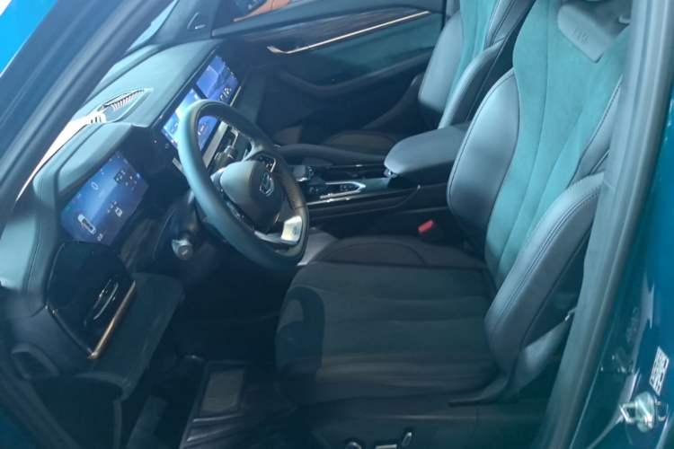 Used Geely Auto Monjaro L 2021 2.0TD High-Power Automatic All-Wheel Drive Luxury Version Left Front Seat