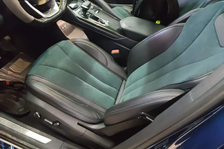 Used Geely Auto Monjaro L 2021 2.0TD DCT EVO Two-Wheel Drive Prestige Version Left Front Seat