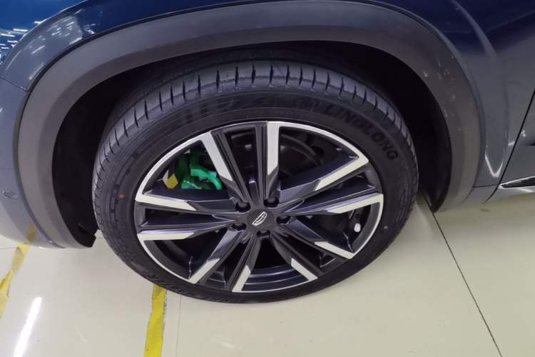 Used Geely Auto Monjaro L 2021 2.0TD DCT EVO Two-Wheel-Drive Flagship Version Left Front Wheel Hub