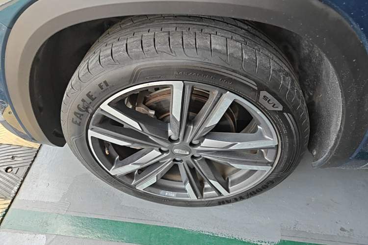 Used Geely Auto Monjaro L 2021 2.0TD DCT EVO Two-Wheel Drive Smart Luxury Version Left Front Wheel Hub