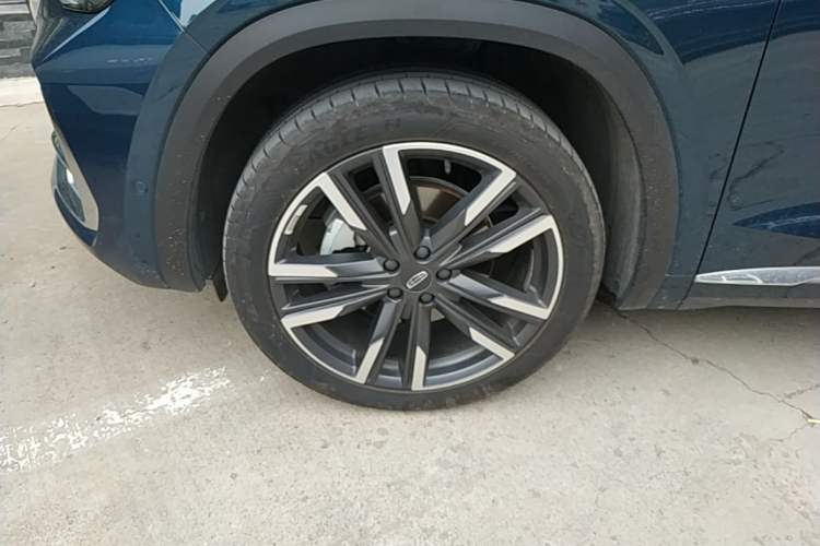 Used Geely Auto Monjaro L 2021 2.0TD DCT EVO Two-Wheel Drive Smart Luxury Version Left Front Wheel Hub