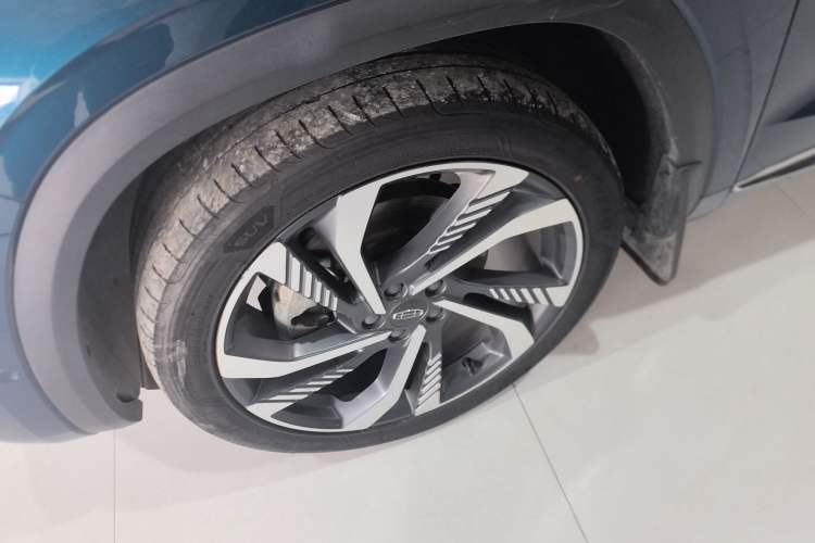 Used Geely Auto Monjaro L 2021 2.0TD DCT EVO Two-Wheel-Drive Flagship Version Left Front Wheel Hub