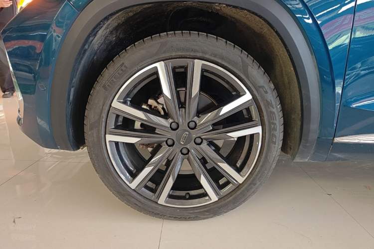 Used Geely Auto Monjaro L 2021 2.0TD DCT EVO Two-Wheel-Drive Flagship Version Left Front Wheel Hub