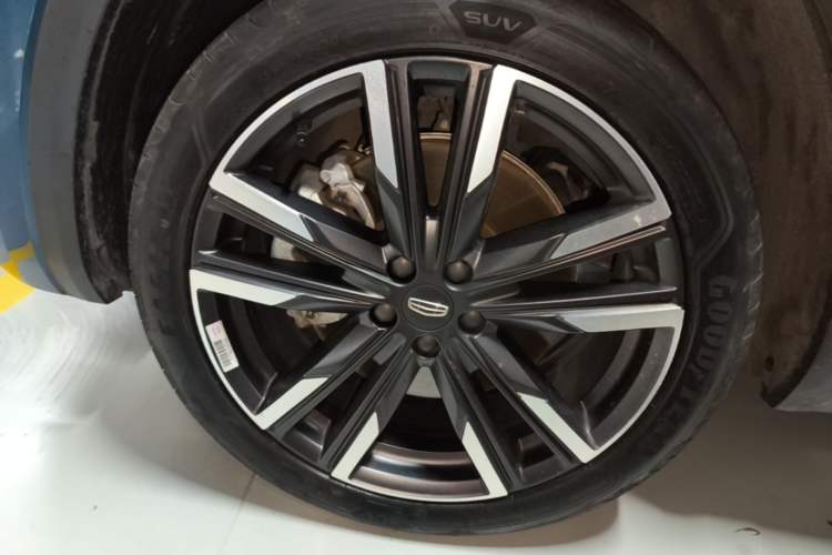 Used Geely Auto Monjaro L 2021 2.0TD High-Power Automatic All-Wheel Drive Luxury Version Left Front Wheel Hub