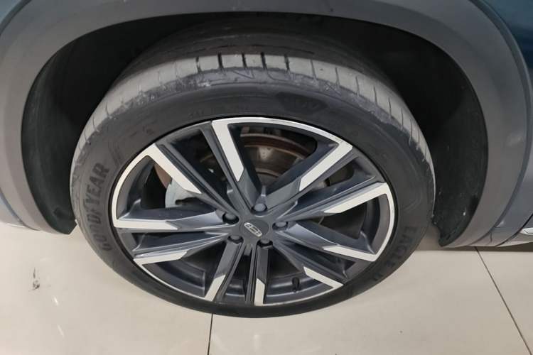 Used Geely Auto Monjaro L 2021 2.0TD DCT EVO Two-Wheel Drive Smart Luxury Version Left Front Wheel Hub