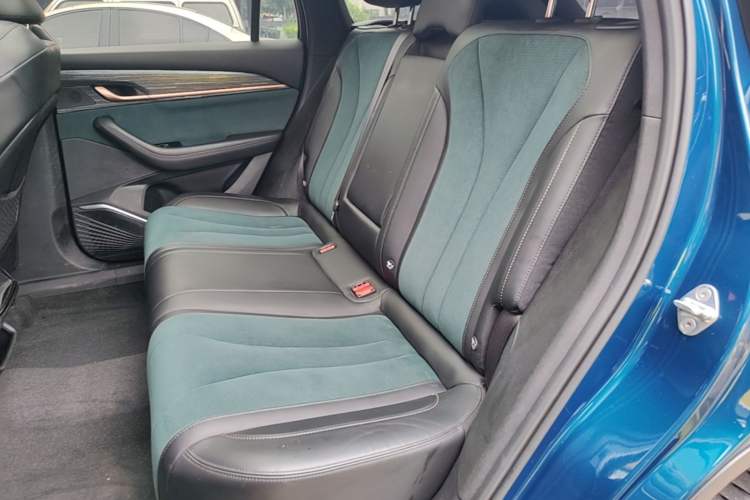 Used Geely Auto Monjaro L 2021 2.0TD High-Power Automatic All-Wheel Drive Luxury Version Left Rear Seat