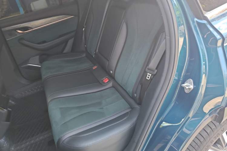 Used Geely Auto Monjaro L 2021 2.0TD DCT EVO Two-Wheel Drive Smart Luxury Version Left Rear Seat