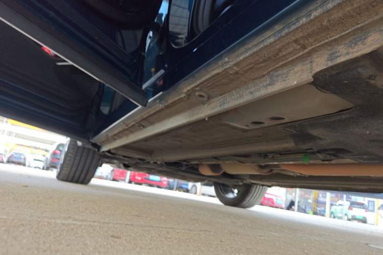 Used Geely Auto Monjaro L 2021 2.0TD DCT EVO Two-Wheel Drive Prestige Version Left Side Sill