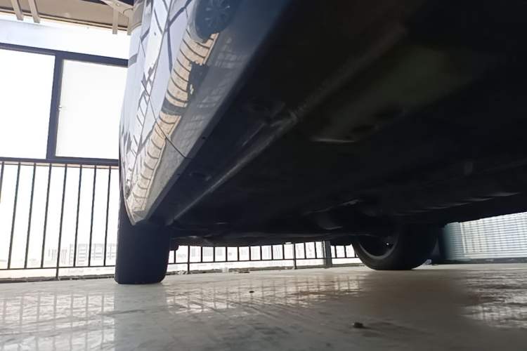 Used Geely Auto Monjaro L 2021 2.0TD High-Power Automatic All-Wheel-Drive Flagship Version Left Side Sill