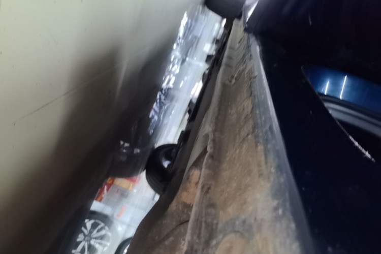 Used Geely Auto Monjaro L 2021 2.0TD DCT EVO Two-Wheel-Drive Flagship Version Left Side Sill