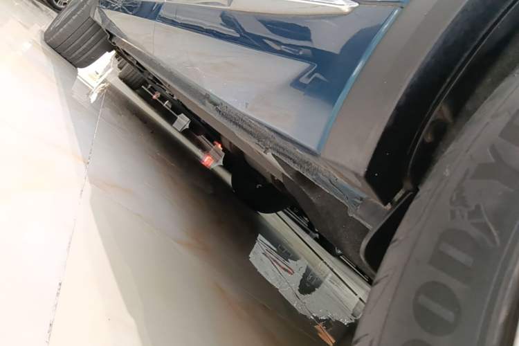 Used Geely Auto Monjaro L 2021 2.0TD DCT EVO Two-Wheel Drive Smart Luxury Version Left Side Sill
