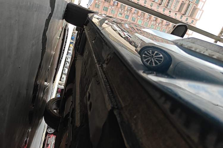 Used Geely Auto Monjaro L 2021 2.0TD DCT EVO Two-Wheel Drive Smart Luxury Version Left Side Sill