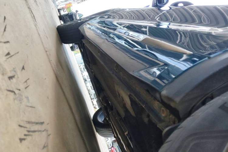 Used Geely Auto Monjaro L 2021 2.0TD High-Power Automatic All-Wheel-Drive Flagship Version Left Side Sill