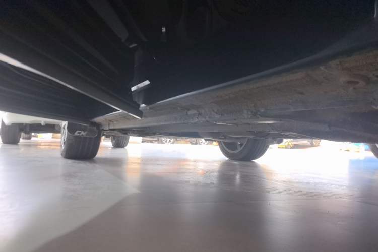 Used Geely Auto Monjaro L 2021 2.0TD DCT EVO Two-Wheel-Drive Flagship Version Left Side Sill