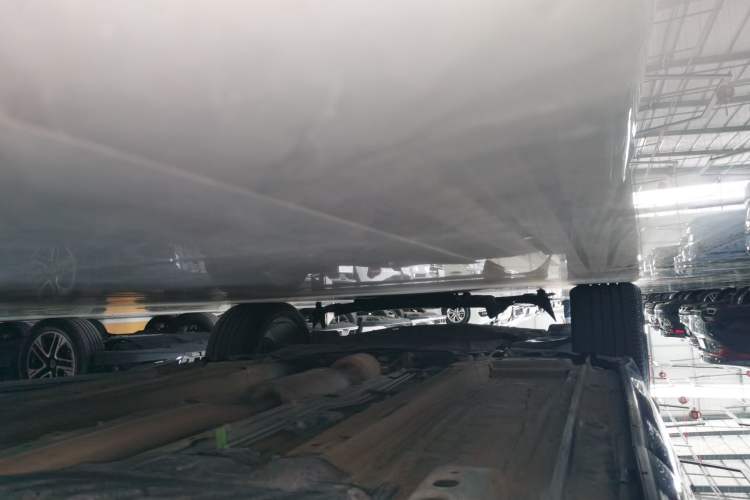 Used Geely Auto Monjaro L 2021 2.0TD DCT EVO Two-Wheel Drive Prestige Version Left Side Sill