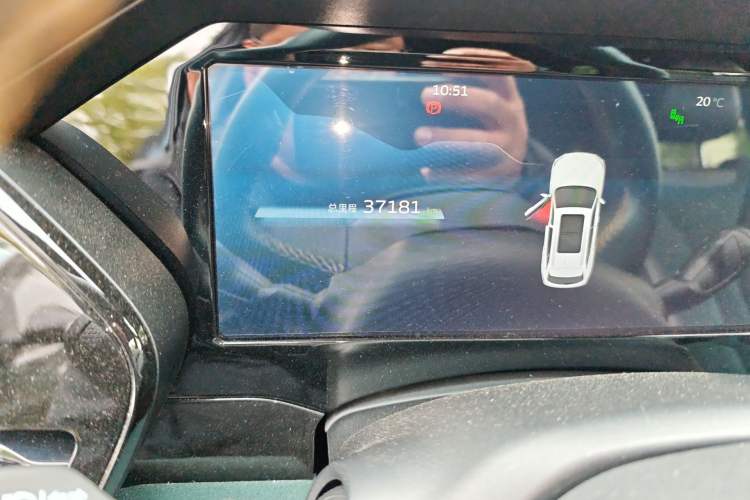 Used Geely Auto Monjaro L 2021 2.0TD DCT EVO Two-Wheel Drive Smart Luxury Version Odometer Close Up