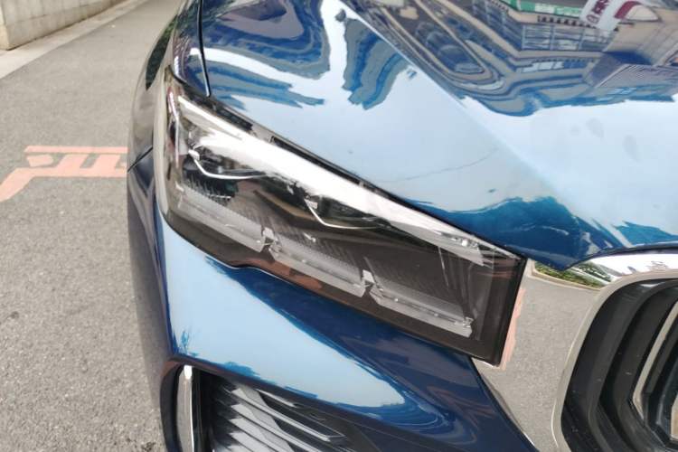 Used Geely Auto Monjaro L 2021 2.0TD DCT EVO Two-Wheel Drive Prestige Version Right Front Headlight