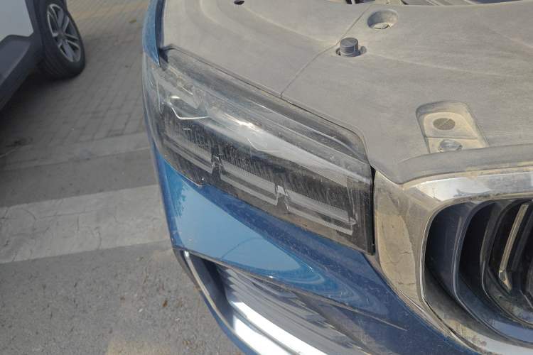 Used Geely Auto Monjaro L 2021 2.0TD DCT EVO Two-Wheel Drive Prestige Version Right Front Headlight