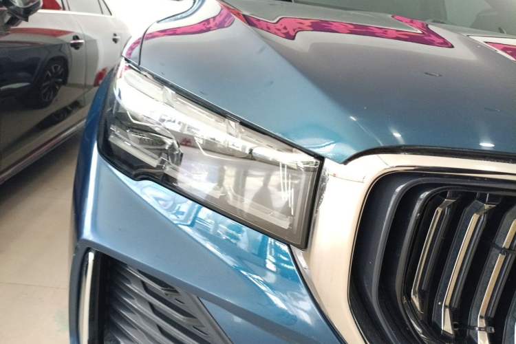 Used Geely Auto Monjaro L 2021 2.0TD High-Power Automatic All-Wheel-Drive Flagship Version Right Front Headlight