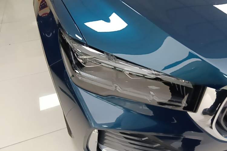 Used Geely Auto Monjaro L 2021 2.0TD DCT EVO Two-Wheel Drive Smart Luxury Version Right Front Headlight