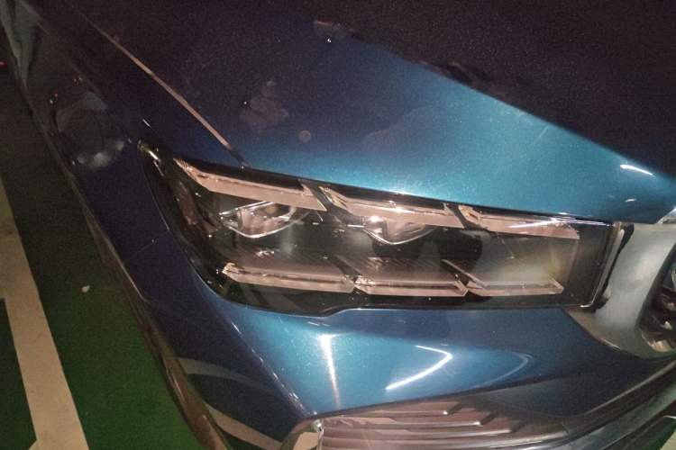 Used Geely Auto Monjaro L 2021 2.0TD DCT EVO Two-Wheel Drive Smart Luxury Version Right Front Headlight