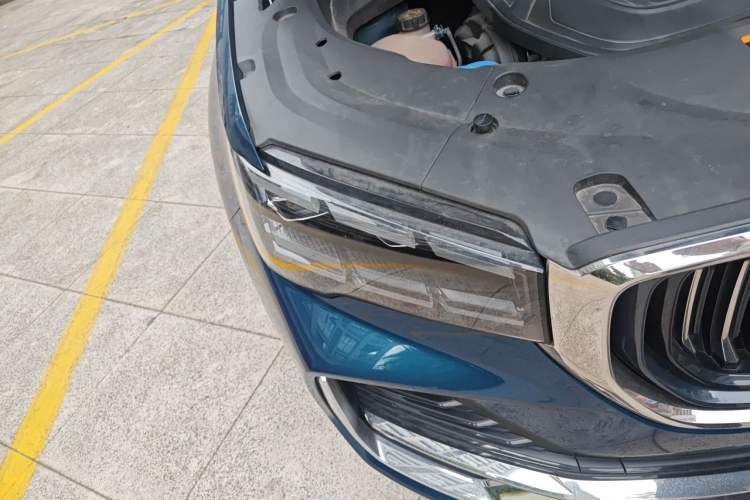 Used Geely Auto Monjaro L 2021 2.0TD High-Power Automatic All-Wheel-Drive Flagship Version Right Front Headlight