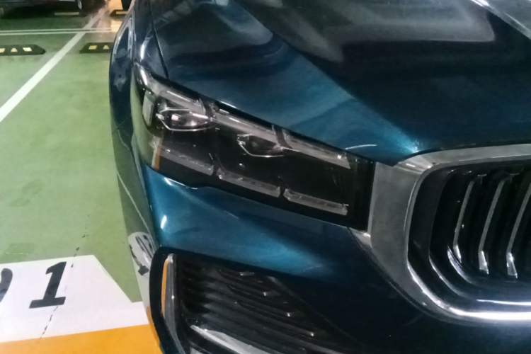 Used Geely Auto Monjaro L 2021 2.0TD High-Power Automatic All-Wheel-Drive Flagship Version Right Front Headlight