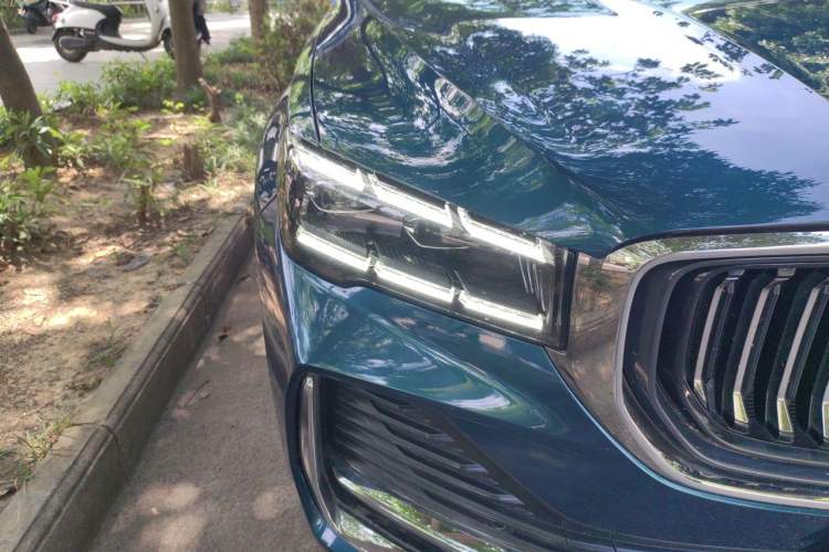 Used Geely Auto Monjaro L 2021 2.0TD DCT EVO Two-Wheel Drive Prestige Version Right Front Headlight