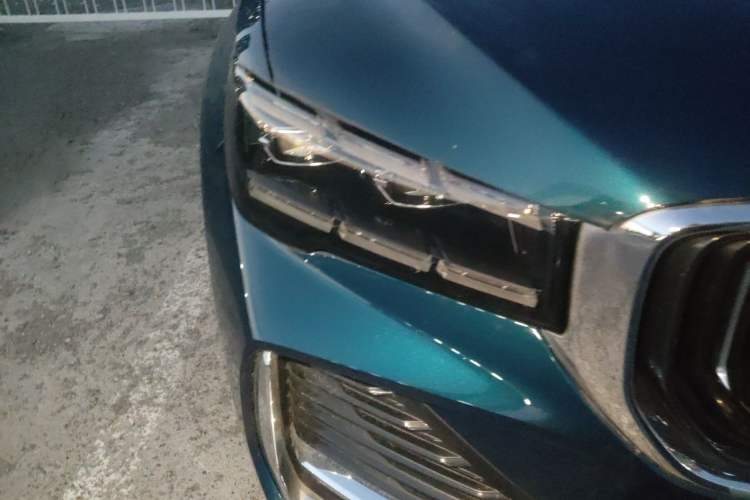 Used Geely Auto Monjaro L 2021 2.0TD High-Power Automatic All-Wheel-Drive Flagship Version Right Front Headlight