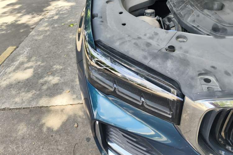 Used Geely Auto Monjaro L 2021 2.0TD DCT EVO Two-Wheel Drive Smart Luxury Version Right Front Headlight