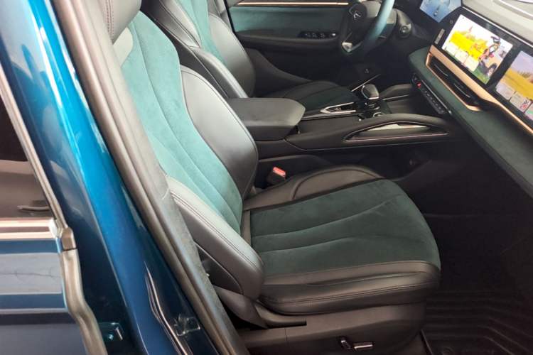 Used Geely Auto Monjaro L 2021 2.0TD DCT EVO Two-Wheel Drive Prestige Version Right Front Seat