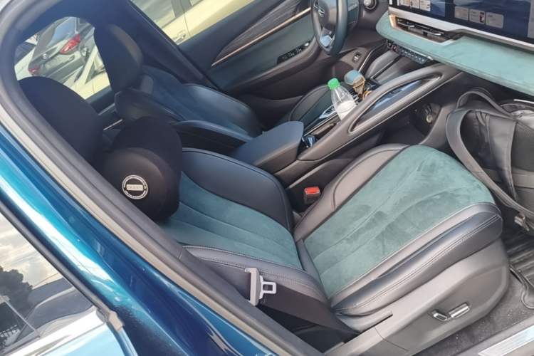 Used Geely Auto Monjaro L 2021 2.0TD DCT EVO Two-Wheel Drive Prestige Version Right Front Seat