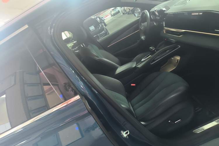 Used Geely Auto Monjaro L 2021 2.0TD High-Power Automatic All-Wheel-Drive Flagship Version Right Front Seat