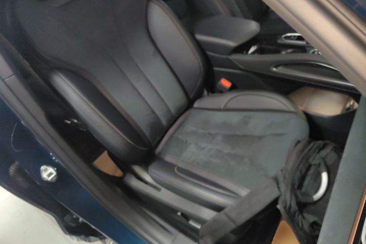 Used Geely Auto Monjaro L 2021 2.0TD DCT EVO Two-Wheel Drive Prestige Version Right Front Seat