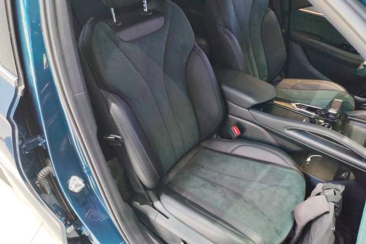 Used Geely Auto Monjaro L 2021 2.0TD DCT EVO Two-Wheel Drive Prestige Version Right Front Seat
