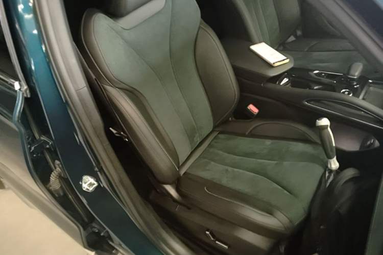 Used Geely Auto Monjaro L 2021 2.0TD DCT EVO Two-Wheel Drive Prestige Version Right Front Seat