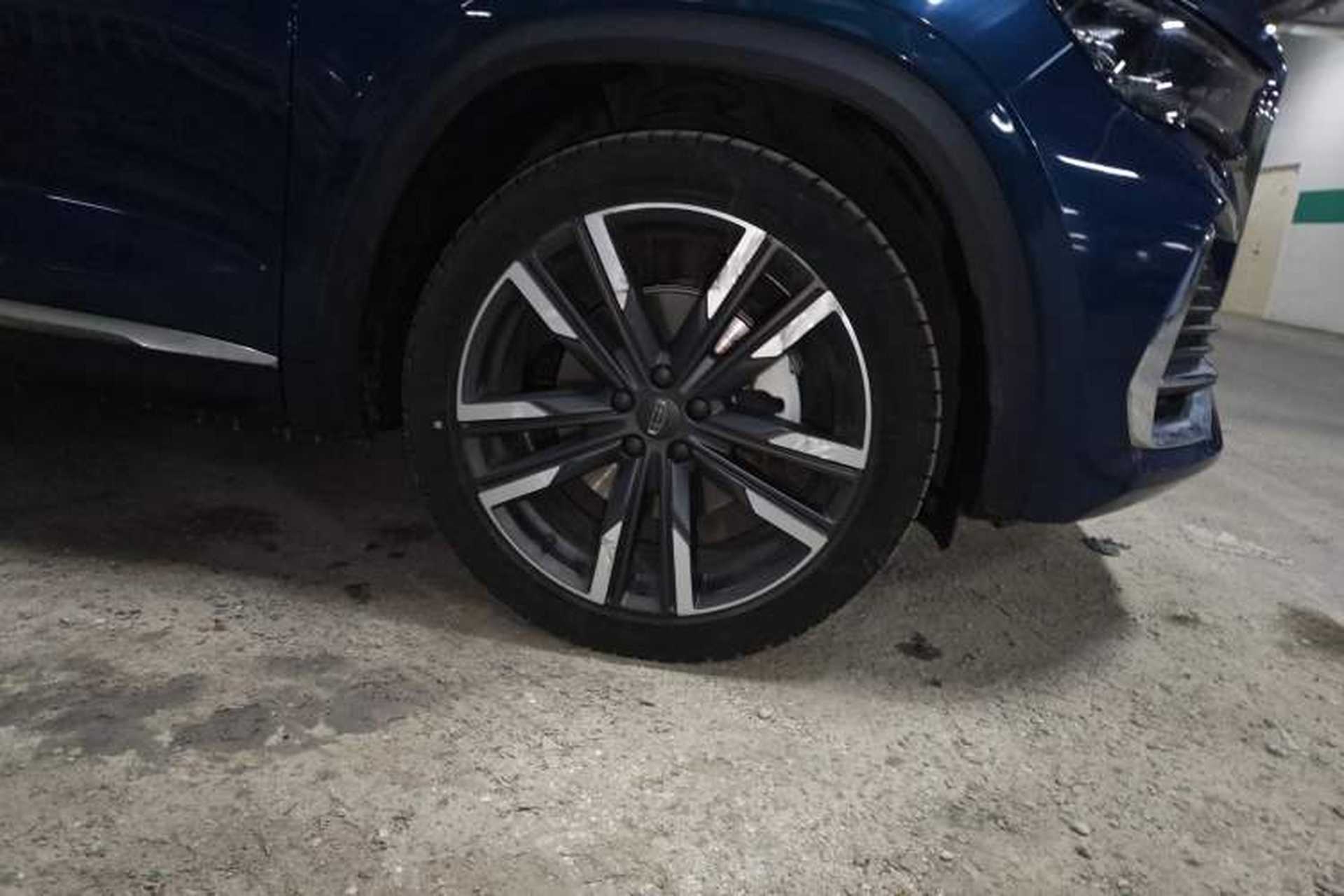 Used Geely Auto Monjaro L 2021 2.0TD DCT EVO Two-Wheel Drive Prestige Version Right Front Wheel Hub