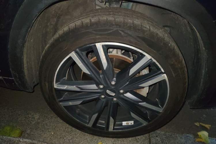 Used Geely Auto Monjaro L 2021 2.0TD DCT EVO Two-Wheel Drive Smart Luxury Version Right Front Wheel Hub