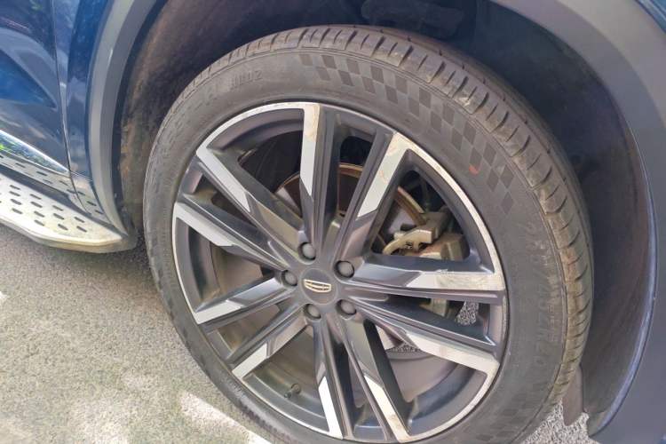 Used Geely Auto Monjaro L 2021 2.0TD DCT EVO Two-Wheel Drive Prestige Version Right Front Wheel Hub