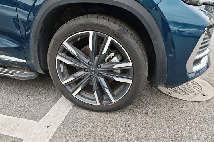 Used Geely Auto Monjaro L 2021 2.0TD DCT EVO Two-Wheel Drive Smart Luxury Version Right Front Wheel Hub