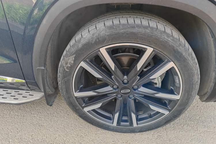 Used Geely Auto Monjaro L 2021 2.0TD DCT EVO Two-Wheel Drive Smart Luxury Version Right Front Wheel Hub