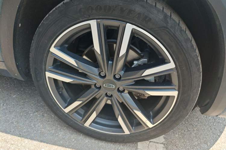 Used Geely Auto Monjaro L 2021 2.0TD DCT EVO Two-Wheel Drive Smart Luxury Version Right Front Wheel Hub