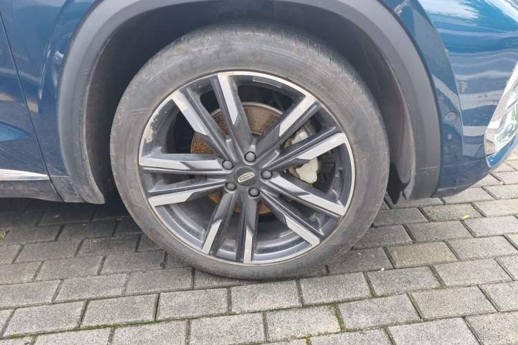 Used Geely Auto Monjaro L 2021 2.0TD DCT EVO Two-Wheel Drive Smart Luxury Version Right Front Wheel Hub