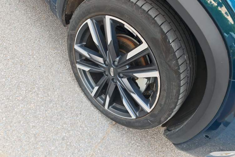 Used Geely Auto Monjaro L 2021 2.0TD DCT EVO Two-Wheel Drive Smart Luxury Version Right Front Wheel Hub