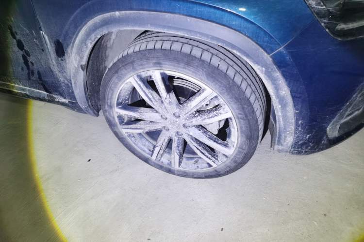 Used Geely Auto Monjaro L 2021 2.0TD DCT EVO Two-Wheel Drive Prestige Version Right Front Wheel Hub