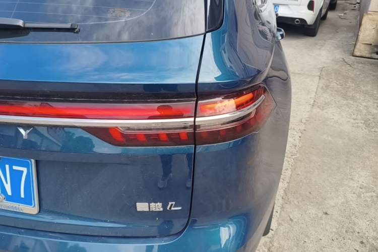 Used Geely Auto Monjaro L 2021 2.0TD DCT EVO Two-Wheel Drive Prestige Version Right Rear Taillight