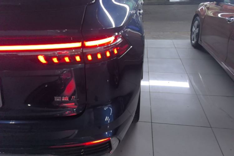 Used Geely Auto Monjaro L 2021 2.0TD High-Power Automatic All-Wheel Drive Luxury Version Right Rear Taillight