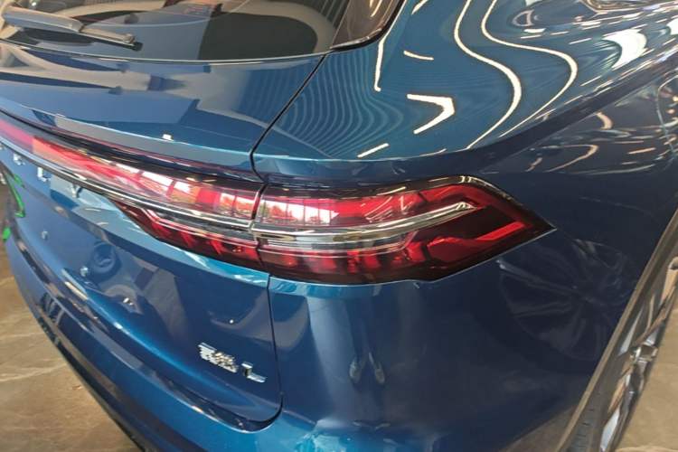 Used Geely Auto Monjaro L 2021 2.0TD DCT EVO Two-Wheel Drive Prestige Version Right Rear Taillight